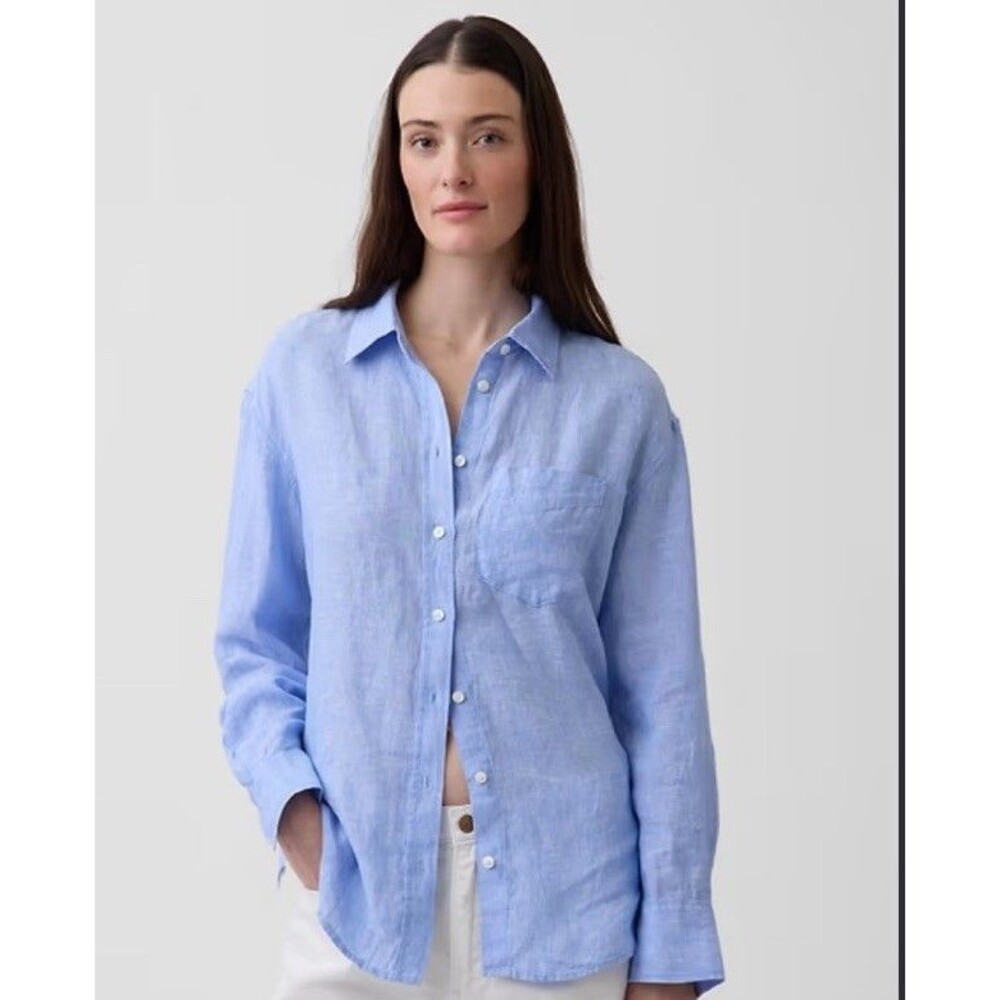 Gap Women’s 100% linen boyfriend shirt Size large blue Classic Preppy Coastal